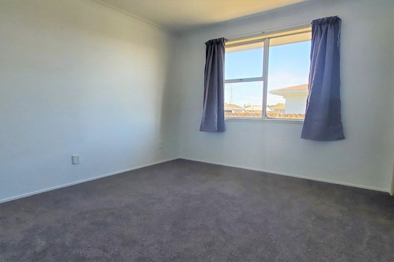 Photo of property in 9 Marybeth Place, Rosehill, Papakura, 2113