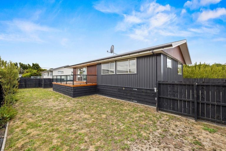 Photo of property in 19b Rawson Street, New Brighton, Christchurch, 8083