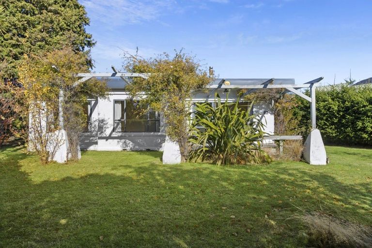 Photo of property in 32 Flora Dora Parade, Lake Hawea, Wanaka, 9382