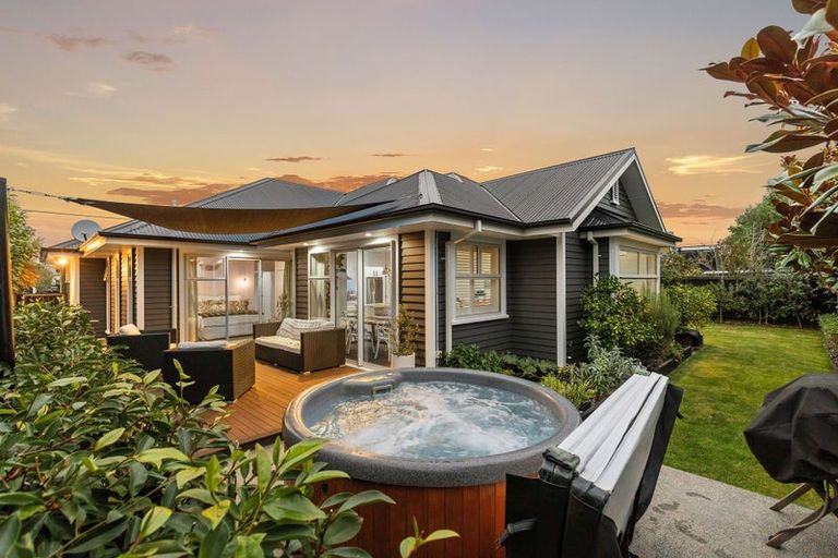 Photo of property in 95 Office Road, Merivale, Christchurch, 8014