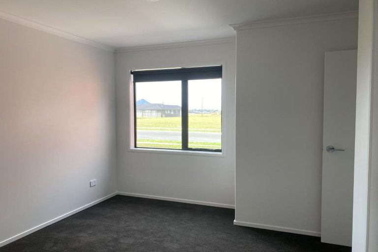 Photo of property in 36 Taurangawaka Road, One Tree Point, 0118