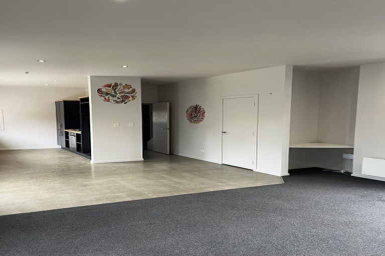 Photo of property in 15 Ruapehu Drive, Fitzherbert, Palmerston North, 4410