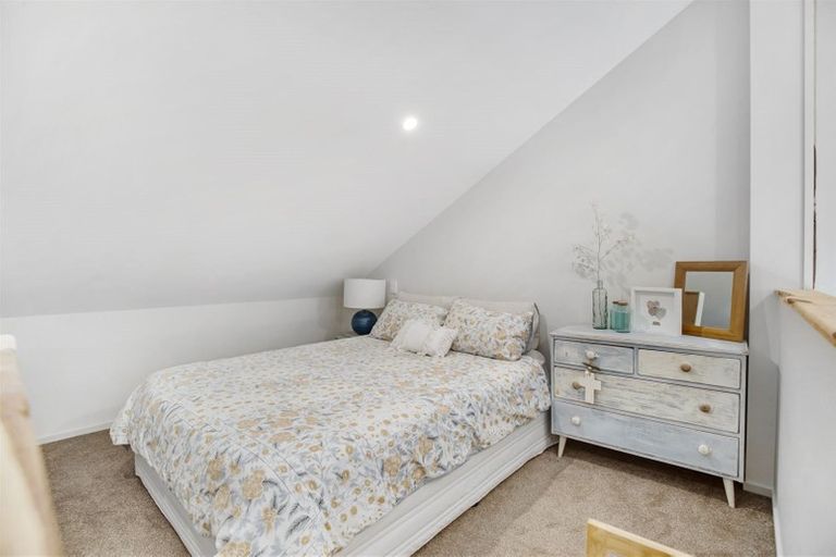 Photo of property in 12 Miharo Lane, Queensberry, Cromwell, 9383