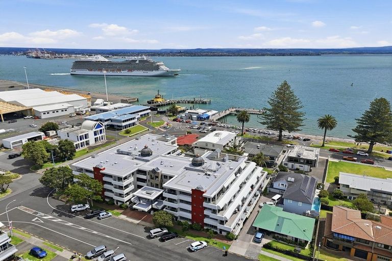 Photo of property in 36 Victoria Road, Mount Maunganui, 3116