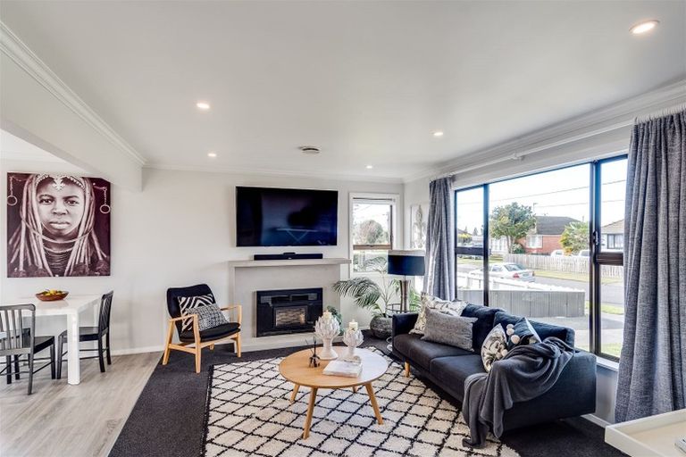 Photo of property in 10 Masefield Avenue, Maraenui, Napier, 4110