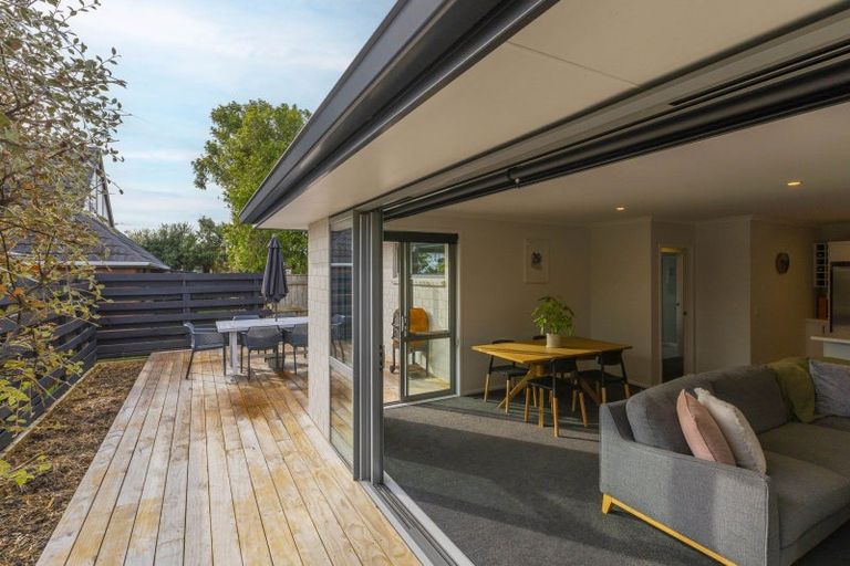 Photo of property in 27a Oriwa Street, Waikanae, 5036