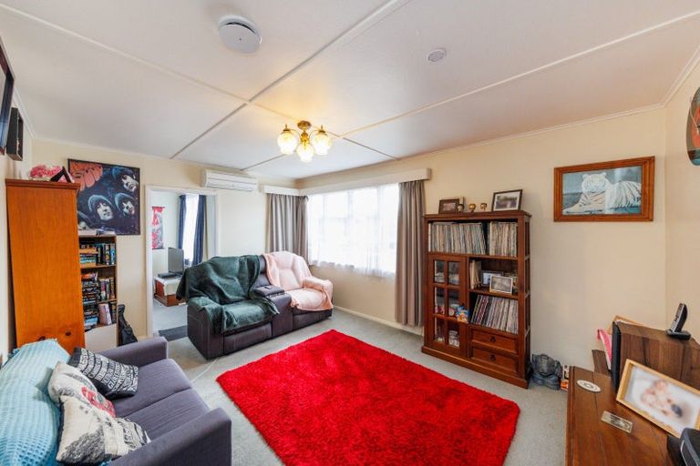 Photo of property in 15 Upham Terrace, Roslyn, Palmerston North, 4414
