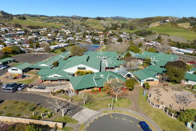 Photo of property in 5 Holmburn Street, Welcome Bay, Tauranga, 3112