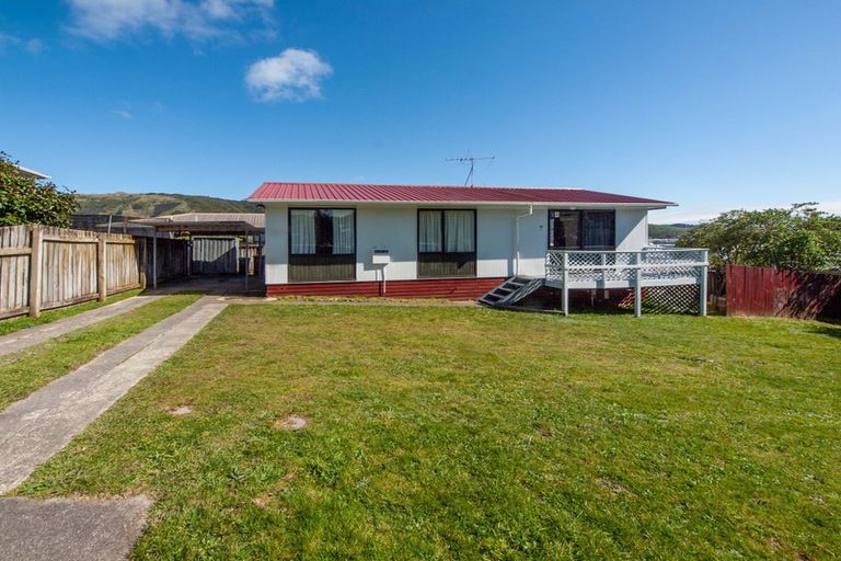 Photo of property in 14 Awatea Street, Ranui, Porirua, 5024
