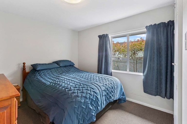 Photo of property in 2/12 Kawau Crescent, Bromley, Christchurch, 8062