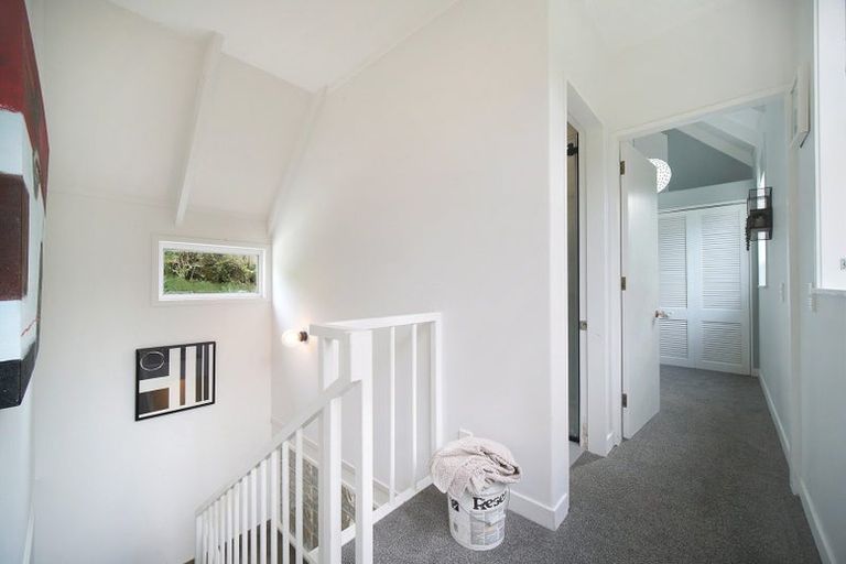 Photo of property in 1/22 Rangatira Road, Birkenhead, Auckland, 0626