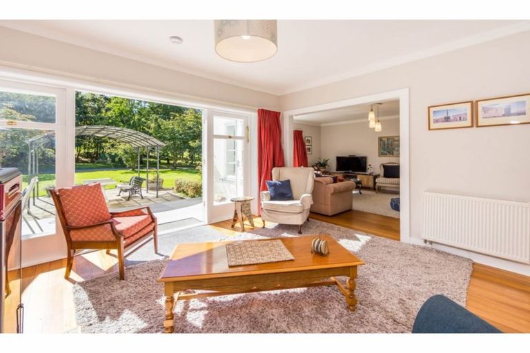 Photo of property in 1 Davison Road, Rotherham, 7379