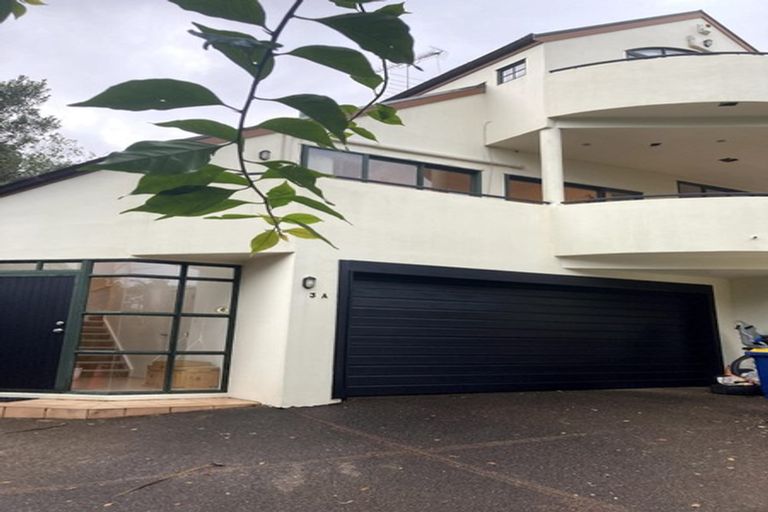 Photo of property in 1/3 Inga Road, Milford, Auckland, 0620