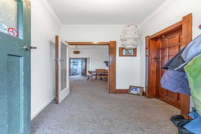 Photo of property in 11 Duncan Street, Tokanui, 9884
