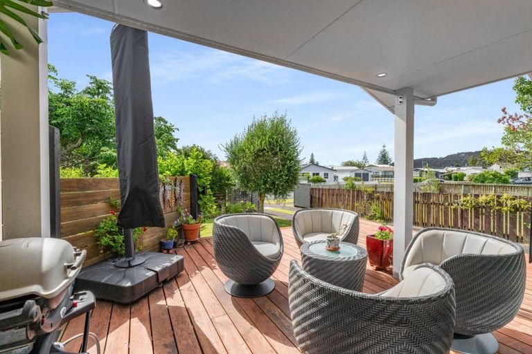 Photo of property in 102 Mark Street, Whangamata, 3620