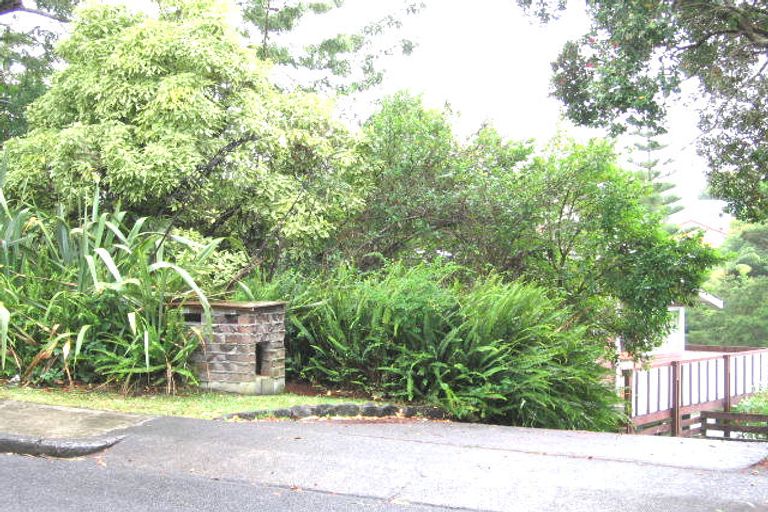 Photo of property in 6 James Scott Place, Te Atatu South, Auckland, 0602