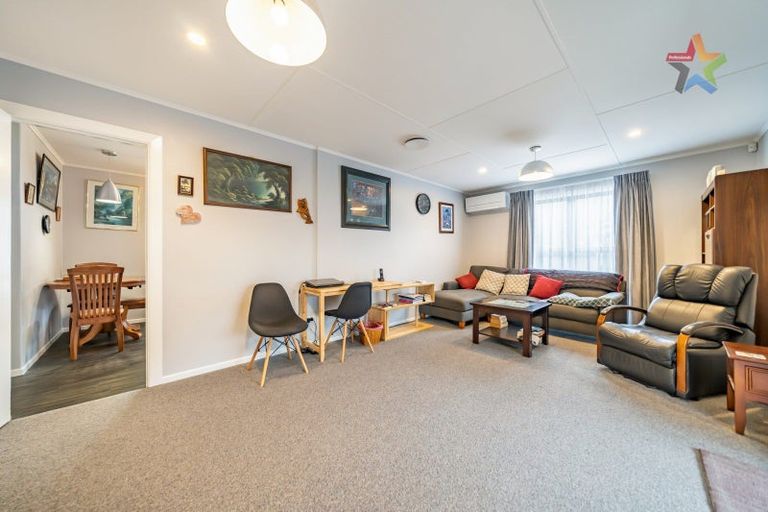 Photo of property in 325 Wellington Road, Wainuiomata, Lower Hutt, 5014