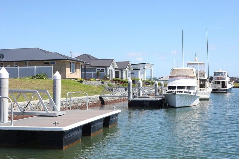 Photo of property in 27 Maturiki Drive, One Tree Point, 0118