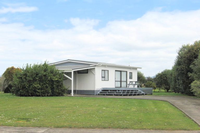 Photo of property in 12 Poplar Street, Whitianga, 3510