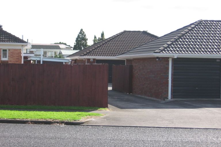 Photo of property in 1/50 Victoria Road, Papatoetoe, Auckland, 2025