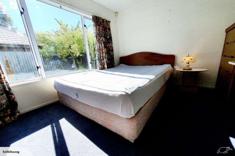 Photo of property in 2/40 Grimseys Road, Redwood, Christchurch, 8051