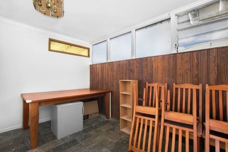 Photo of property in 18 Carbine Road, Mount Wellington, Auckland, 1060