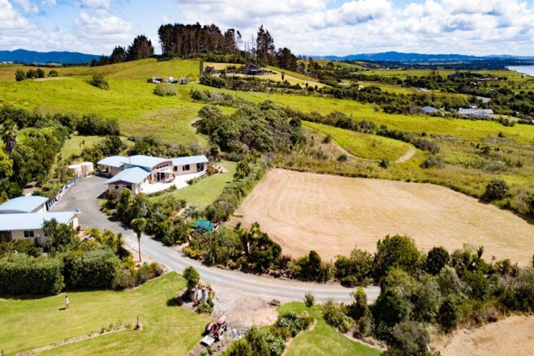 Photo of property in 6 Cullen Road, Waipu, 0582