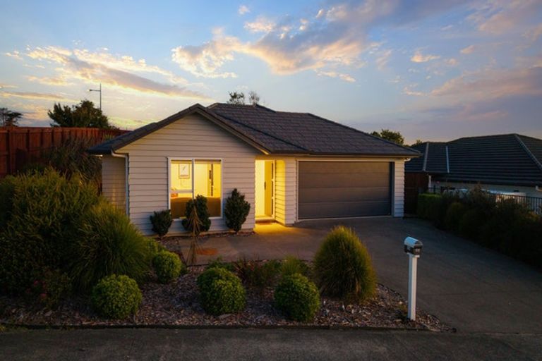 Photo of property in 55 Accolage Boulevard, Kumeu, 0810