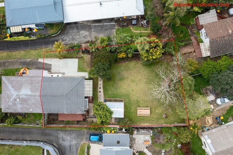 Photo of property in 2/24 Stredwick Drive, Torbay, Auckland, 0630