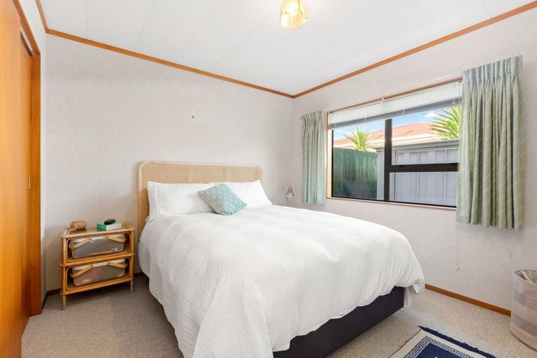 Photo of property in 4/1 Dinniss Avenue, Regent, Whangarei, 0112