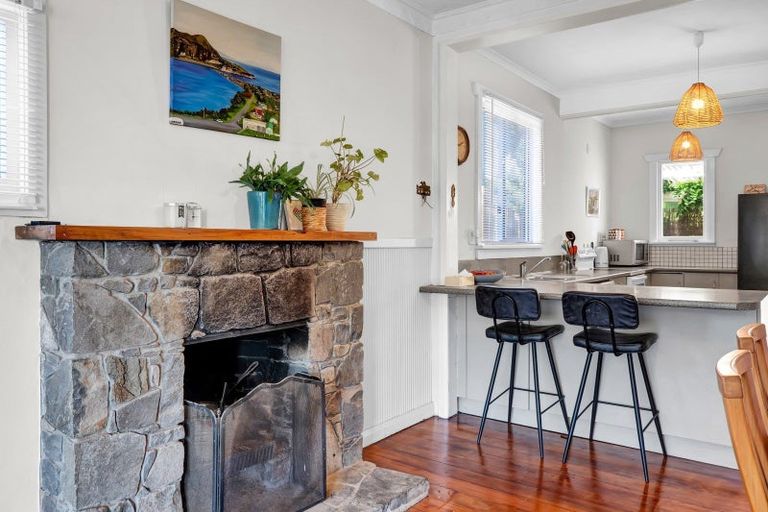 Photo of property in 383 Saint Aubyn Street, Moturoa, New Plymouth, 4310