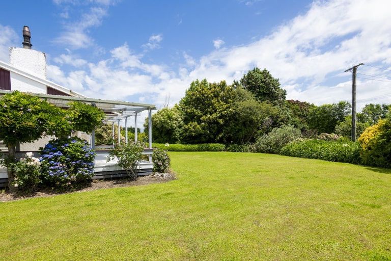 Photo of property in 1344 Back Ormond Road, Ormond, Gisborne, 4071