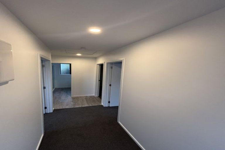 Photo of property in 5 Haslett Place, Upper Riccarton, Christchurch, 8041