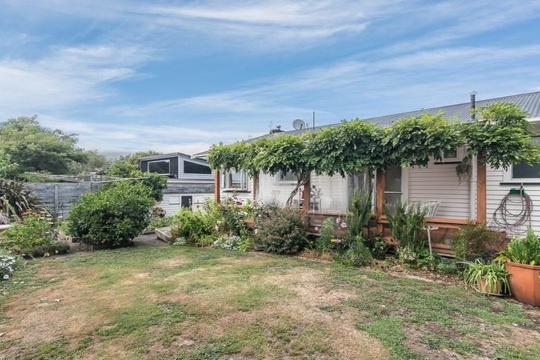 Photo of property in 11 Konini Grove, Raumati Beach, Paraparaumu, 5032
