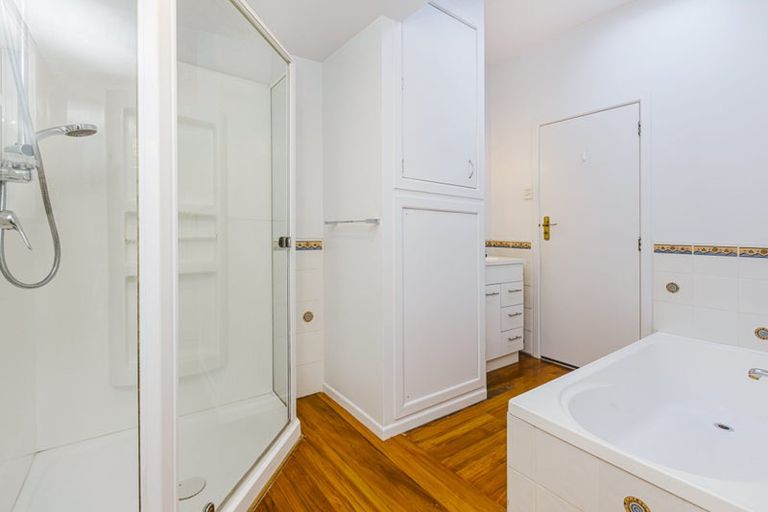 Photo of property in 877 Papakura-clevedon Road, Papakura, 2582