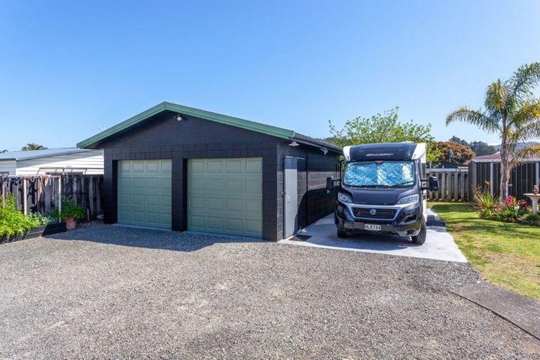 Photo of property in 219 Chartwell Avenue, Whangamata, 3620