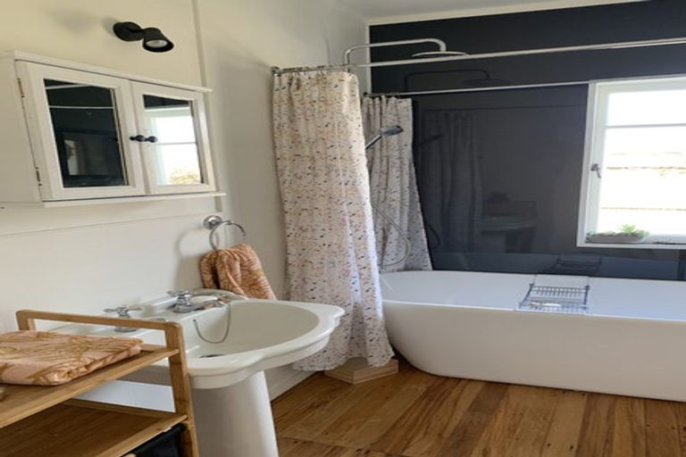 Photo of property in 16 Hinau Street, Maeroa, Hamilton, 3200