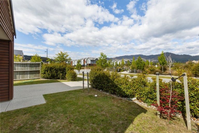 Photo of property in 4 Mount Burke Street, Wanaka, 9305