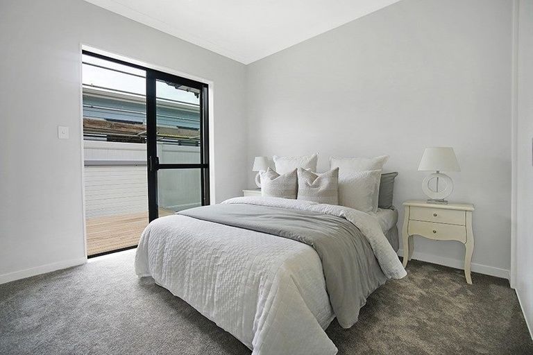 Photo of property in 6 Holcroft Street, Papakura, 2110