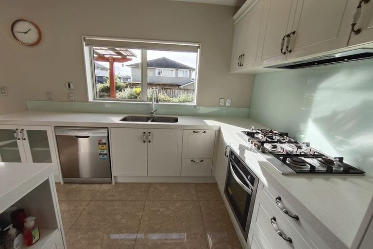 Photo of property in 15 Ballindrait Drive, Flat Bush, Auckland, 2019