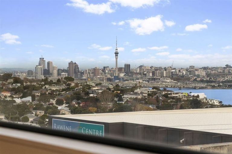 Photo of property in Sugar Lane Apartments, 11/31 Rawene Road, Birkenhead, Auckland, 0626