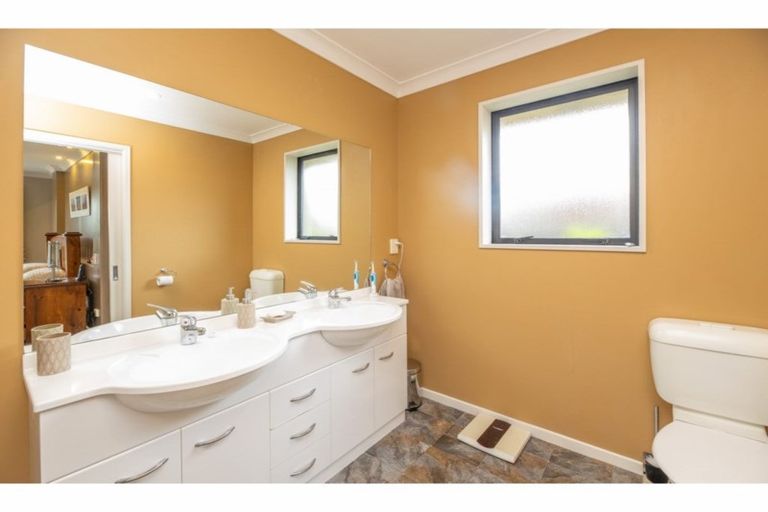 Photo of property in 9 Sea Eagles Place, North New Brighton, Christchurch, 8083