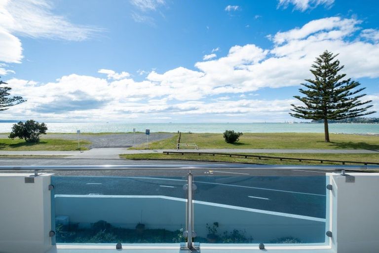 Photo of property in 24 The Esplanade, Westshore, Napier, 4110