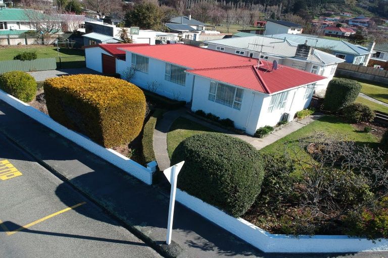 Photo of property in 52 Taward Street, Oamaru North, Oamaru, 9400