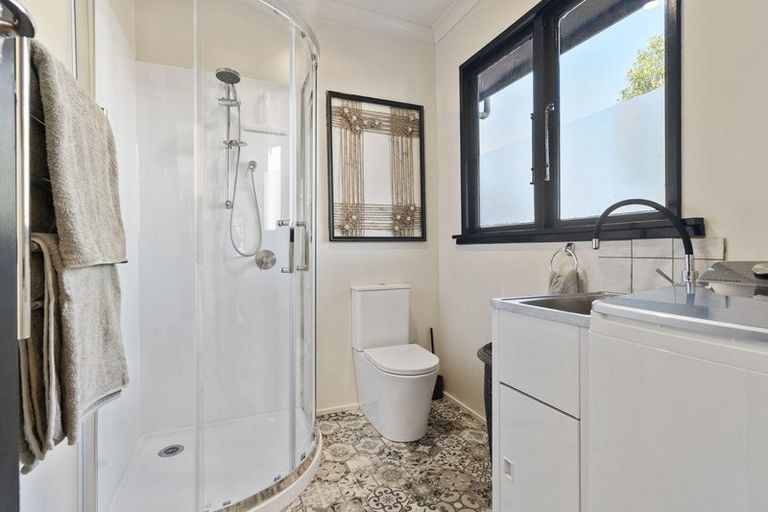 Photo of property in 53 Victoria Street, Carterton, 5713