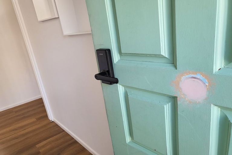 Photo of property in 4a Ngahina Street, Paraparaumu, 5032