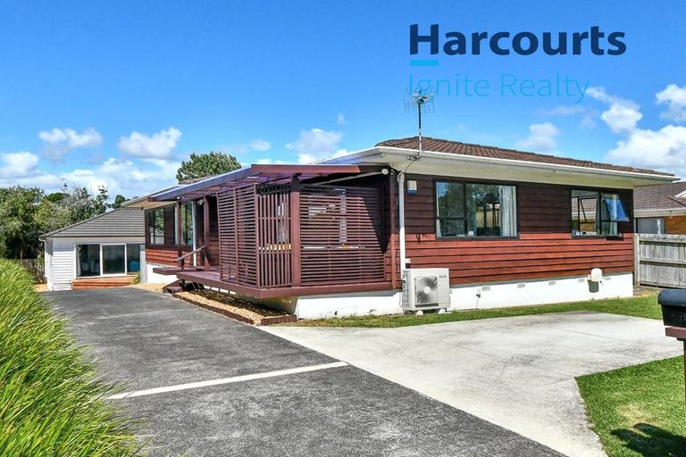 Photo of property in 23 Lane Road, Weymouth, Auckland, 2103