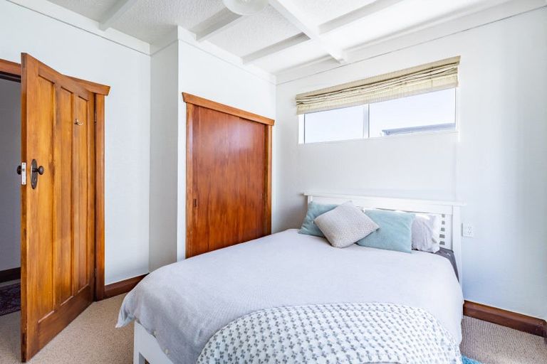 Photo of property in 84 Whiteley Street, Moturoa, New Plymouth, 4310