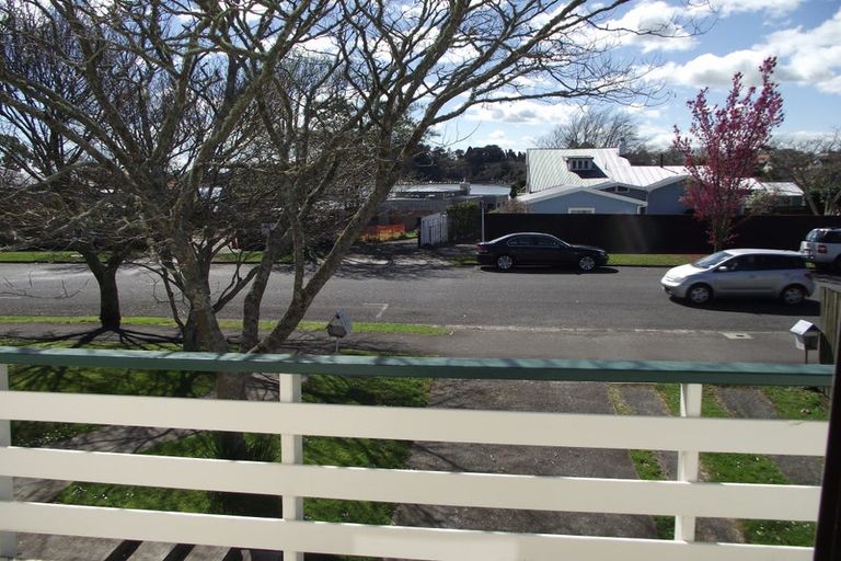 Photo of property in 51 Lake Crescent, Hamilton Lake, Hamilton, 3204