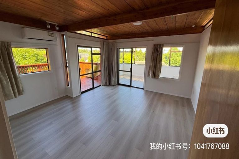 Photo of property in 115 Chelsea View Drive, Chatswood, Auckland, 0626